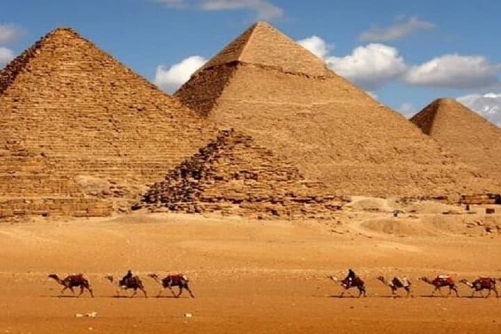 Sharm to Cairo in a Day: Pyramids, Sphinx & Egyptian Museum Flight Tour photo 2