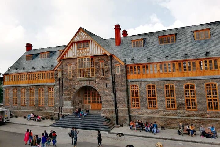 Shimla & Kufri Private Day Tour: Jakhu Temple, Viceregal Lodge & Himalayan Views photo 2