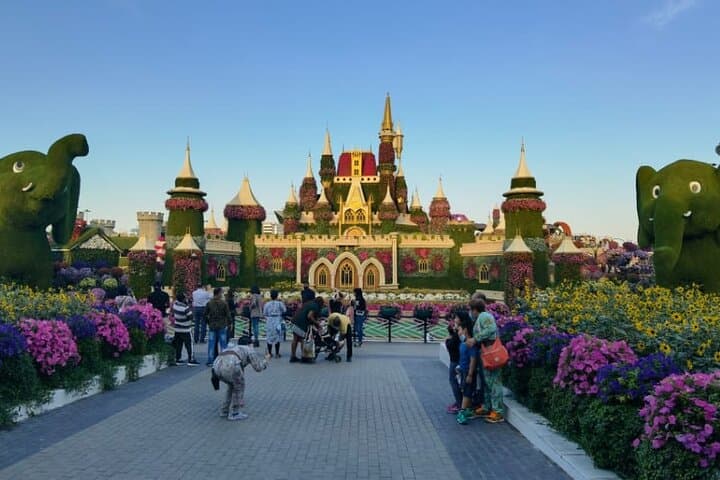 Dubai Top Five Attractions: Burj Khalifa, Aquarium, Miracle Garden & Global Village photo 4