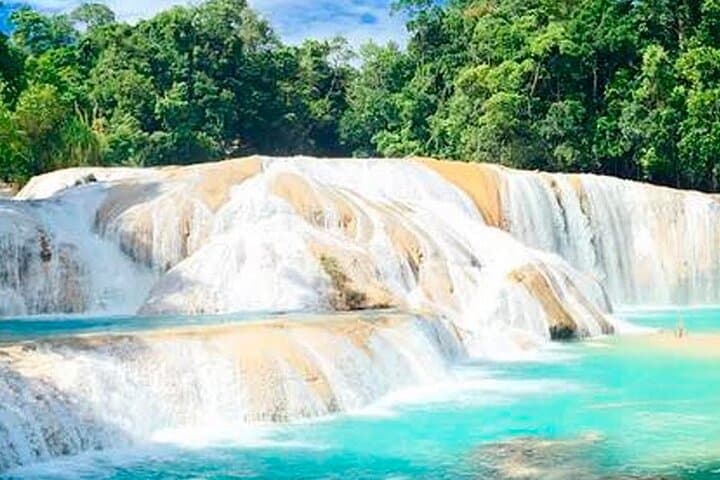Palenque to San Cristóbal: Misol-Ha & Agua Azul Waterfalls Day Transfer photo 4