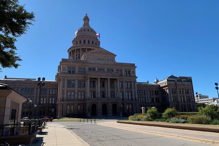 Austin Icons Bicycle Tour: Pedal Lady Bird Lake to the Texas State Capitol photo 3