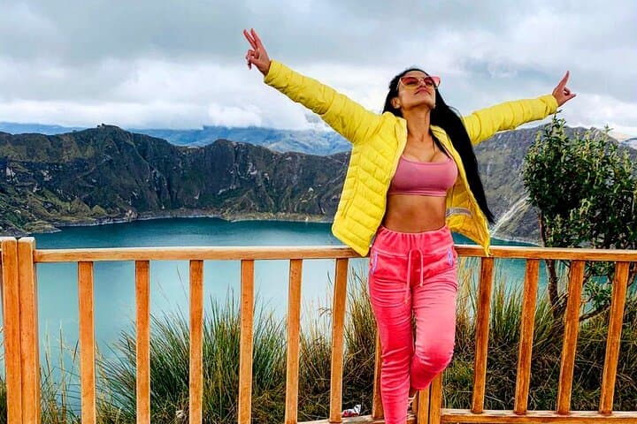 Quilotoa Enchanted Crater: Hike the Turquoise Laguna from Quito photo 6