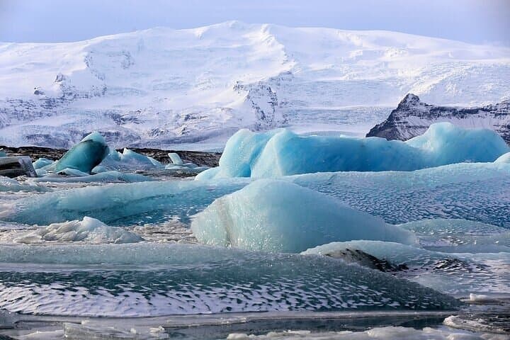 8-Day Northern Lights Exploration from Reykjavík: Glacier Lagoons, Volcanoes & Black Sand Beaches photo 6