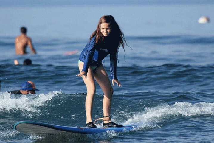 Beginner Surf Lesson in Lahaina: Learn to Stand Up on Maui’s Gentle Waves photo 4