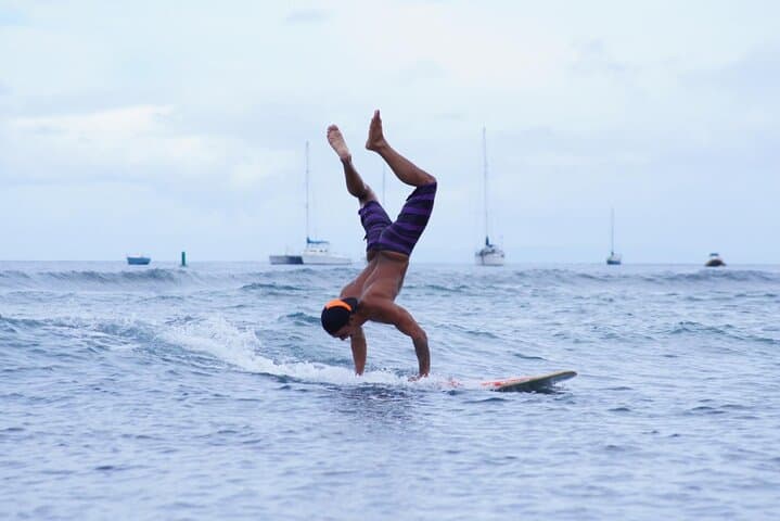 Beginner Surf Lesson in Lahaina: Learn to Stand Up on Maui’s Gentle Waves