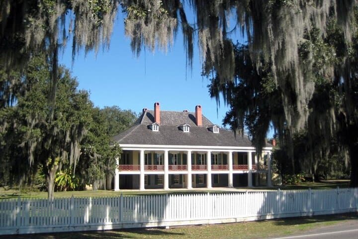 Private New Orleans Citywide Driving Tour with Destrehan Plantation Visit