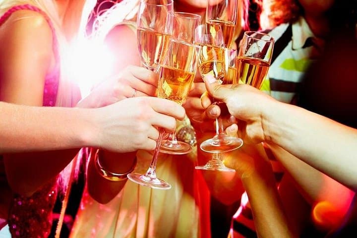 Private 2-Hour Las Vegas Limo Tour: Night Strip Cruise with Champagne photo 3