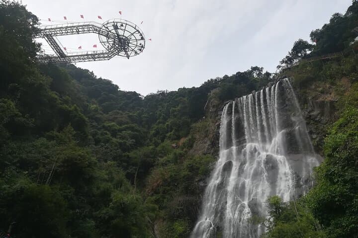 Gulong Gorge Glass Bridge Layover Tour from Guangzhou: Skywalk, Waterfalls & Cave Walk photo 4