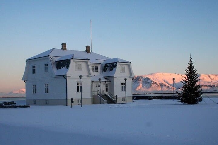 8-Day Northern Lights Exploration from Reykjavík: Golden Circle, Glaciers & Jökulsárlón photo 4