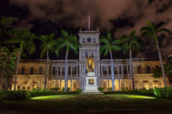 Honolulu Haunts: Downtown Ghost Walking Tour of Iolani Palace and Historic Sites photo 1