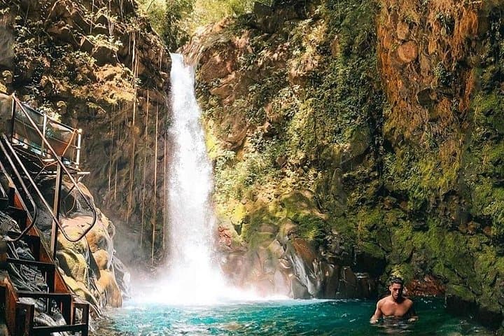 Rincón Waterfalls Horseback Ride to Blue Pools and La Oropendola photo 5