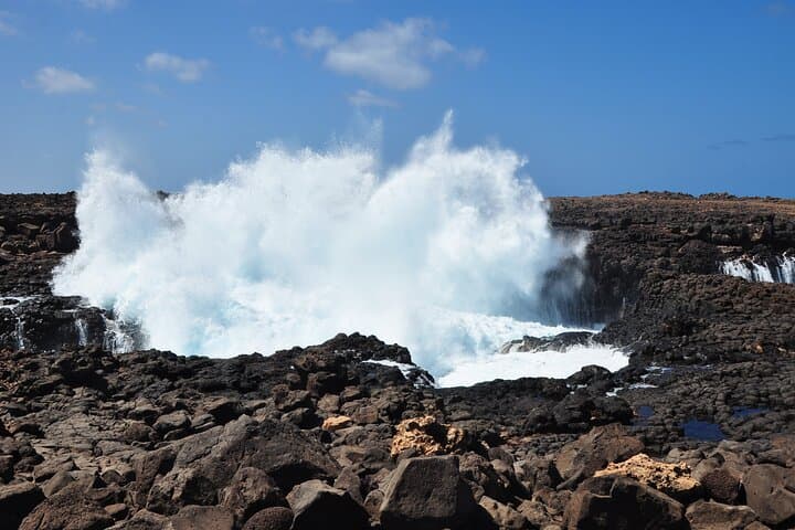 Off-Road Sal: Jeep Tour to Beaches, Natural Pools & Shark Watching photo 2