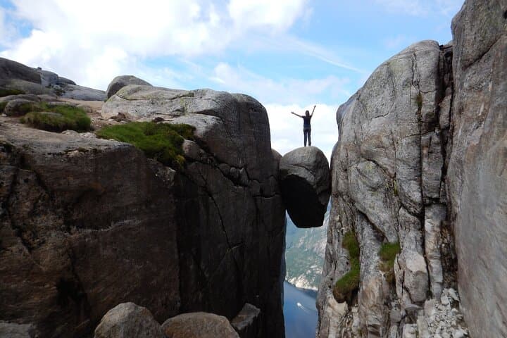 Guided Hike to Kjerag and Kjeragbolten — Lysefjord's Iconic Boulder Hike photo 6