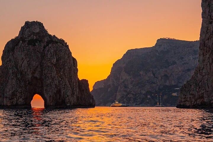 Private Sunset Boat Tour of Capri with Aperitif and Snorkeling photo 3