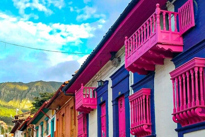 La Candelaria Bogotá Private Tour — 4-Hour Historic Walking Experience