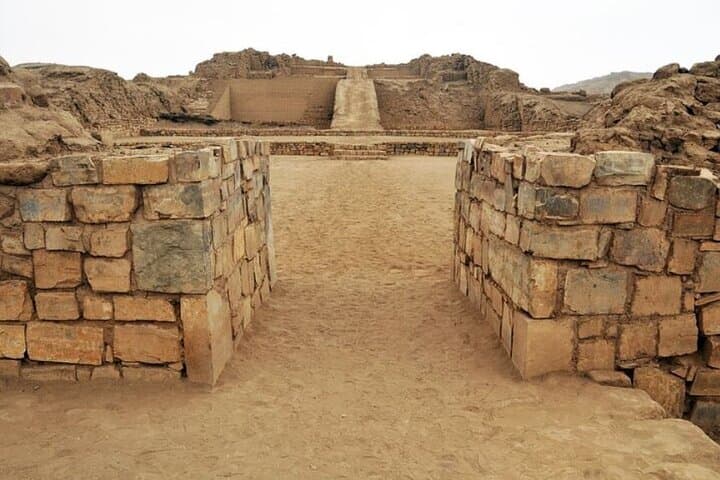 Private Pachacamac Archaeological Tour and Barranco Walk from Lima photo 4