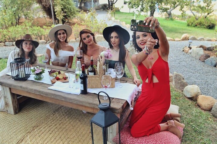 Private Garden Picnic & Wine Tasting in Valle de Guadalupe — Rancho el Parral Experience photo 3