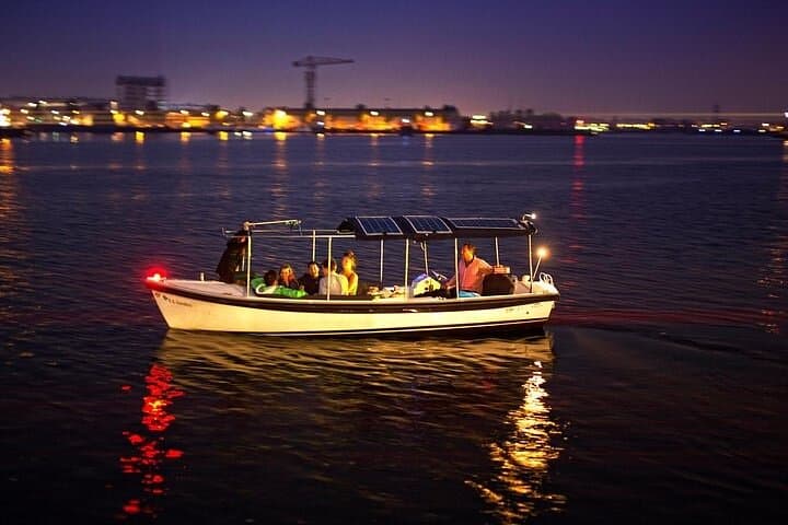 Private 2-Hour Amsterdam Canal Cruise with Live Guide & Drinks photo 5
