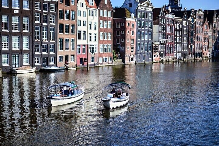 Private 2-Hour Amsterdam Canal Cruise with Live Guide & Drinks photo 4