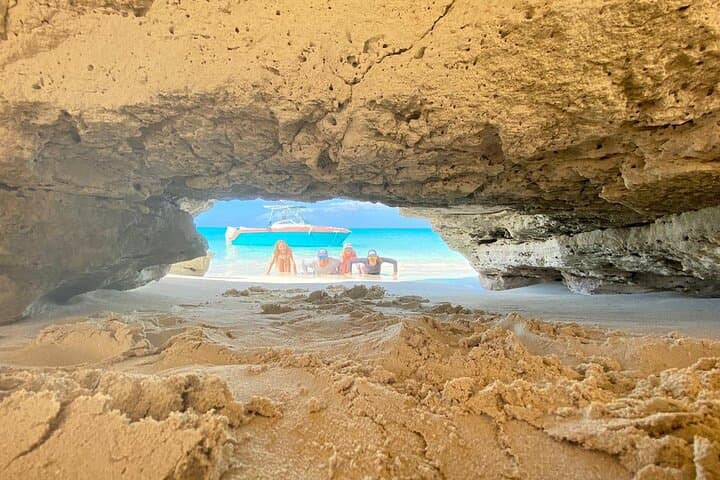 Providenciales Private Half-Day Snorkel & Island Hopping Charter (Afternoon) photo 5