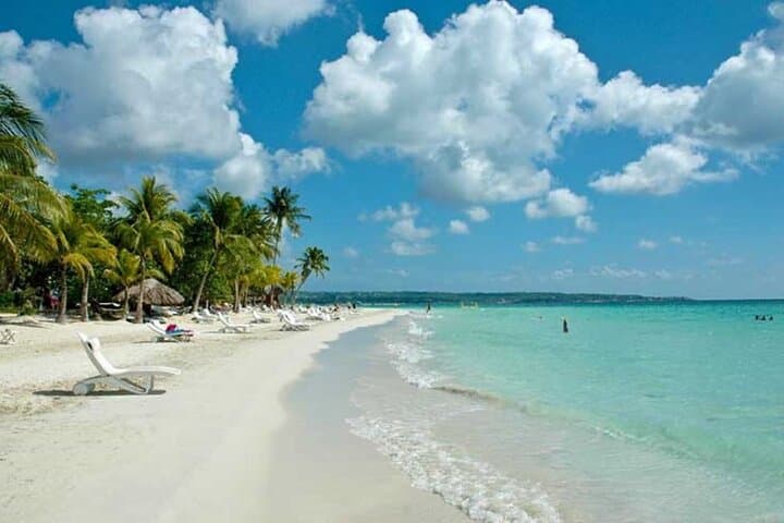 Discover Jamaica: Negril's Seven Mile Beach and Rick's Cafe Adventure photo 2