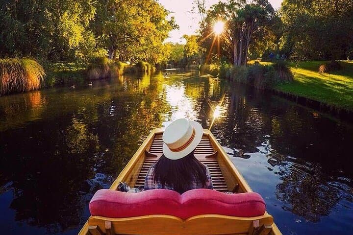 Christchurch Sightseeing Pass: Gondola, Punting & Tram Guide