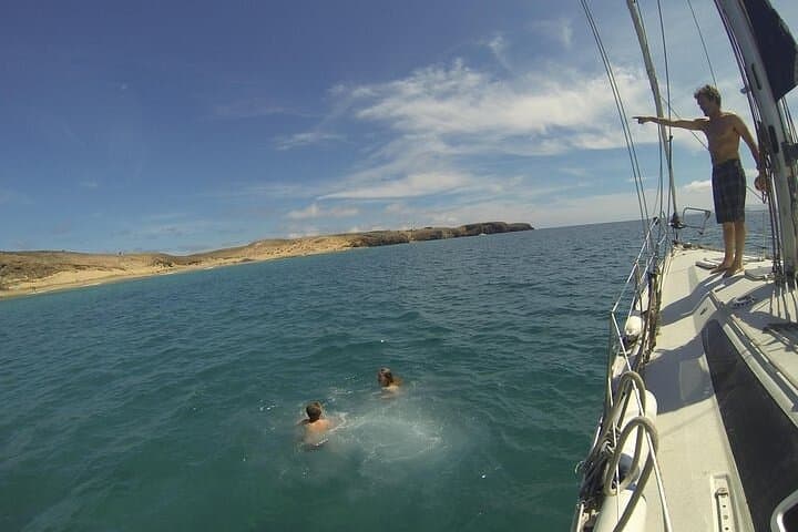 Private Sunset Sailing from Corralejo to Lobos Island — Romantic Sunset Charter photo 2