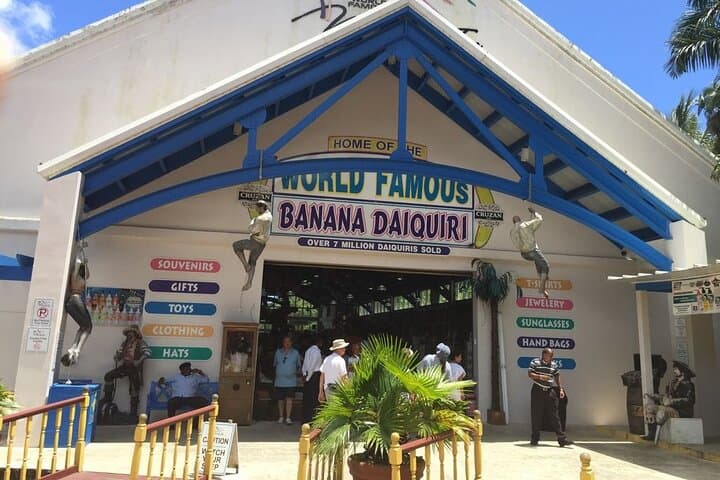 Private Customized Tour in St Thomas: Beaches, Lookouts & Duty-Free Charlotte Amalie photo 4