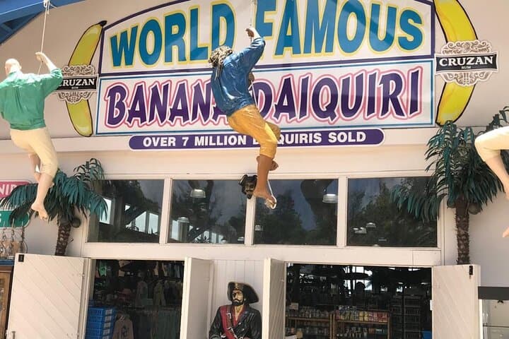 Private Customized Tour in St Thomas: Beaches, Lookouts & Duty-Free Charlotte Amalie photo 6