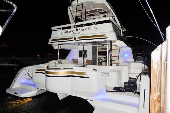 Half-Day Luxury Private Yacht Charter in Providenciales, Turks and Caicos photo 2