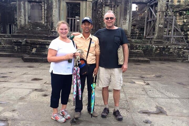 Full-Day Angkor Temple Tour: Angkor Wat, Ta Prohm & Bayon Small-Group Experience photo 5