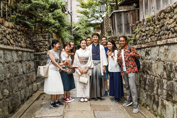 Private Gion Walking Tour: Explore Kyoto’s Geisha District with a Local Guide photo 2