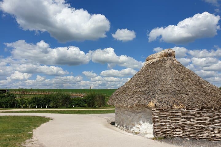 Bath and Beyond: Full-Day Private Tour to Salisbury, Old Sarum & Stonehenge photo 5