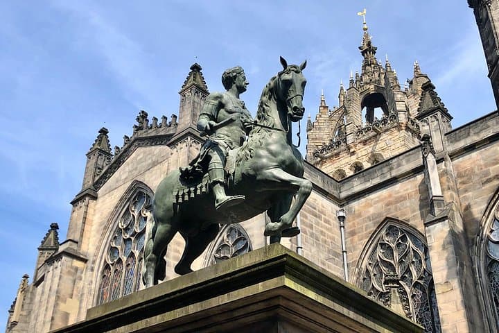 Full-Day Edinburgh Old Town and Rosslyn Chapel Tour: Castle, Arthur's Seat & Chapel photo 4