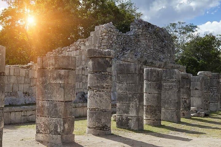 Full-Day Chichén Itzá Tour with Cenote Swim and Valladolid Visit photo 4