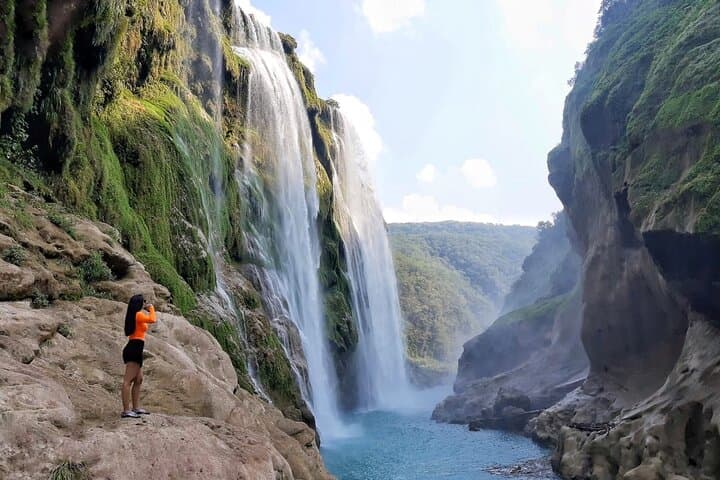 Tamul Waterfall Canoe Tour & Cueva del Agua Swim — Day Trip from Ciudad Valles photo 3