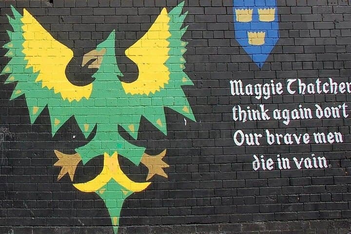 Belfast Black Taxi Mural & Troubles Private Tour (2 hrs) photo 4