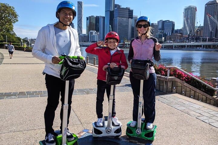 Glide Brisbane: Kurilpa Riverfront Mini Segway Tour
