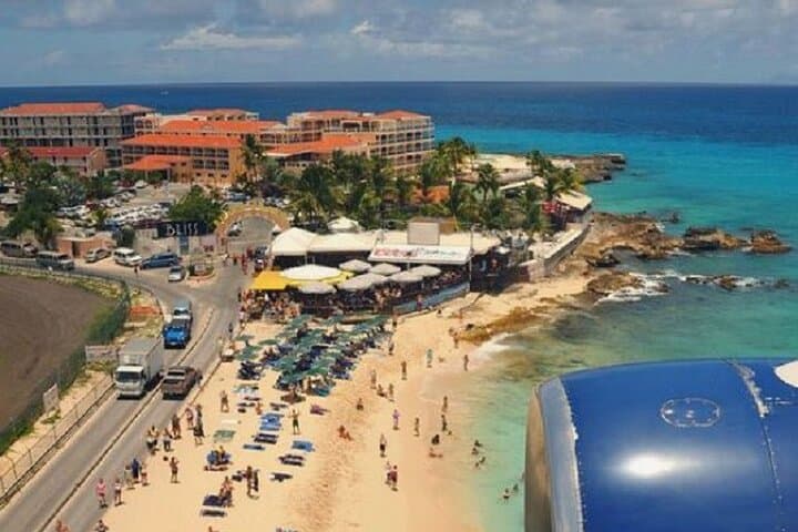 Shared Arrival Transfer from St Maarten Airport to Hotel — Fast SXM Airport Transfer photo 5