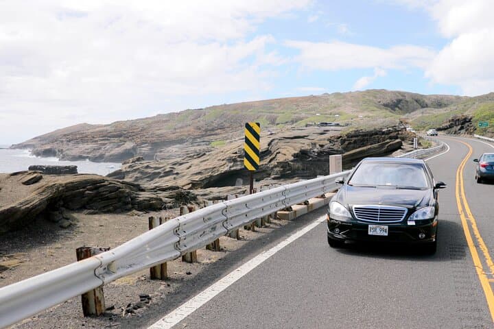 Private Transfer from Kona Airport (KOA) to Big Island Hotels — Luxury Arrival Service photo 3