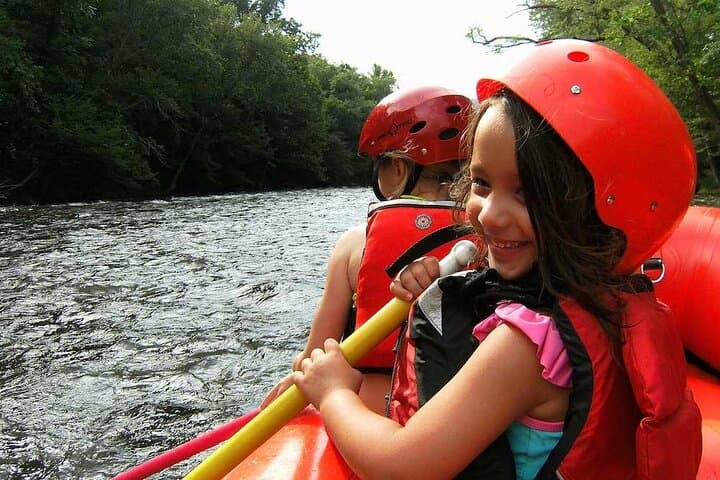Lower Pigeon River Rafting Trip — Family-Friendly 5.5-Mile Float Near Pigeon Forge photo 6