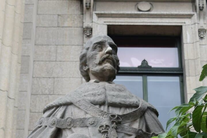 Manitoba Legislative Grounds Smartphone Audio Tour — Self-Guided Walking Experience in Winnipeg photo 6
