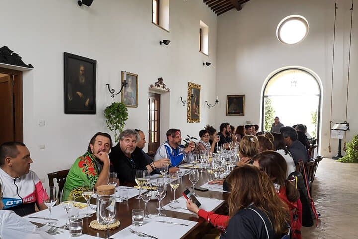 Orvieto E‑Bike Wine Tour: Tuff Cliffs, Caves & Two Family Wineries photo 6