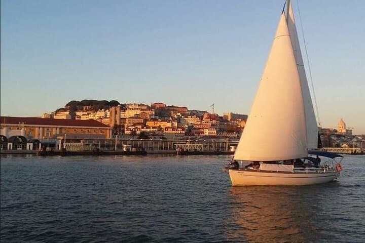 Sunset Sail on the Tagus: Private Lisbon Cruise with Drinks photo 4