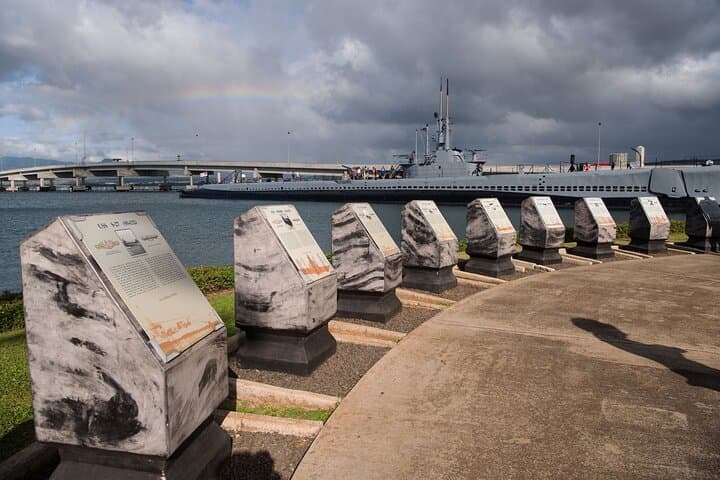 Private USS Arizona & USS Missouri Pearl Harbor Tour — Full-Day Guided History Experience photo 3