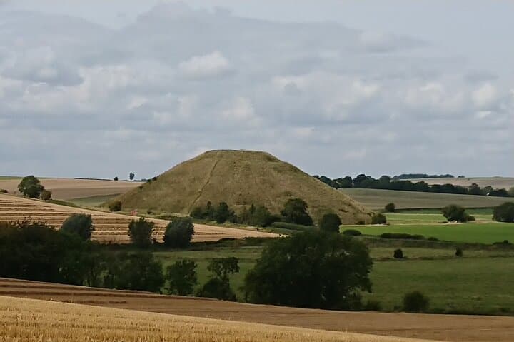 Stonehenge & Avebury in One Day: Full-Day Salisbury Megaliths Tour photo 3