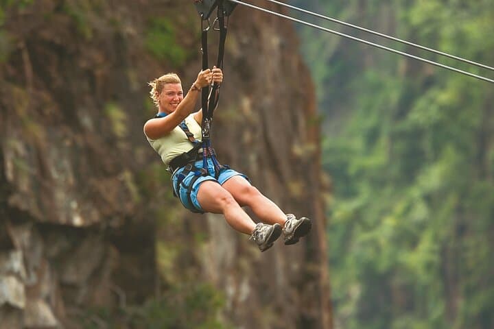 Victoria Falls Zipline Over the Zambezi Gorge — Thrill‑Seekers' Guide photo 6