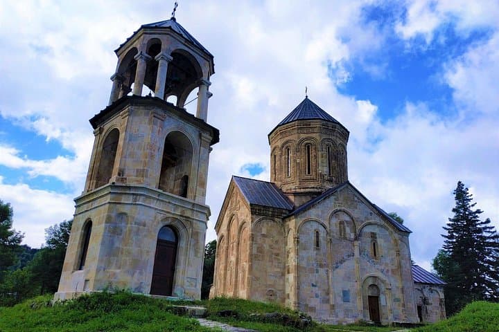 Racha Day Trip from Tbilisi — Medieval Churches, Shaori Reservoir & Khvanchkara Wine photo 3