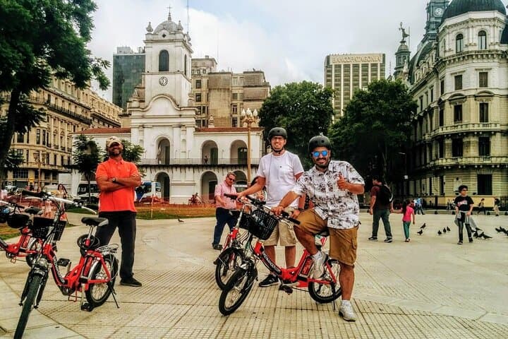 Glide Buenos Aires: E‑Bike City Center & Puerto Madero Tour photo 2
