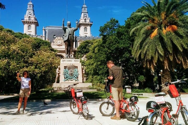 Glide Buenos Aires: E‑Bike City Center & Puerto Madero Tour photo 3